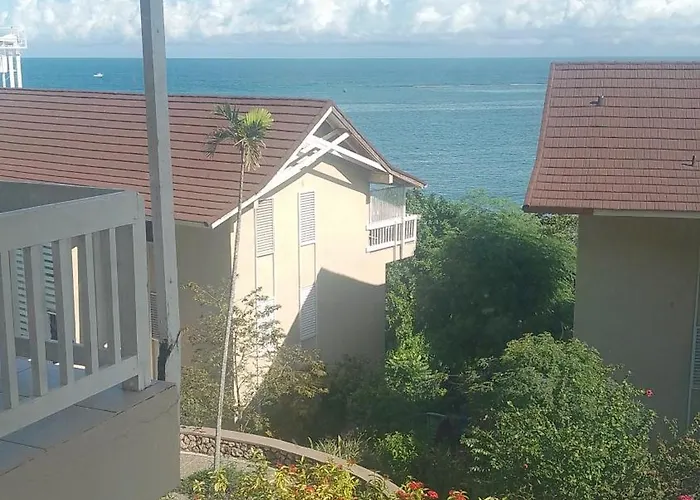 2 Bedroom Apartment/flat Apartment